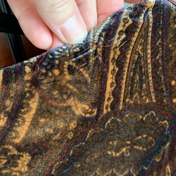 Lauren Ralph Lauren Velvet A-Line skirt, Size 6 - Picture 13 of 13